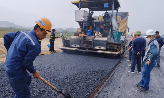 Đầu tư công chậm giải ngân, đề nghị quy trách nhiệm người đứng đầu