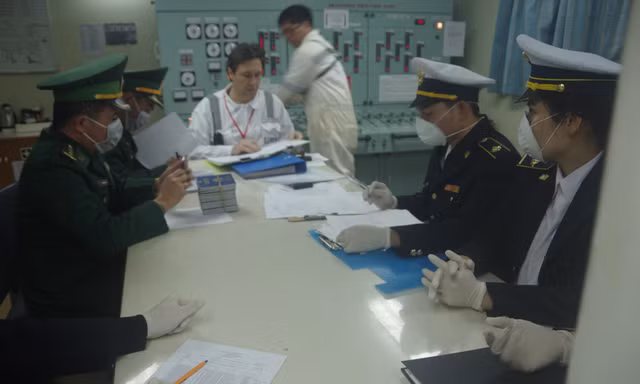 Quân khu IV triển khai 11 điểm tiếp nhận công dân từ Trung Quốc trở về