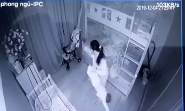 Sẽ khởi tố nữ giúp việc bạo hành dã man bé gái 13 tháng tuổi