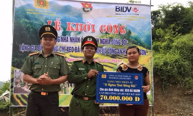 Đoàn công an tỉnh Nghệ An khởi công nhà Vì nghĩa tình đồng đội