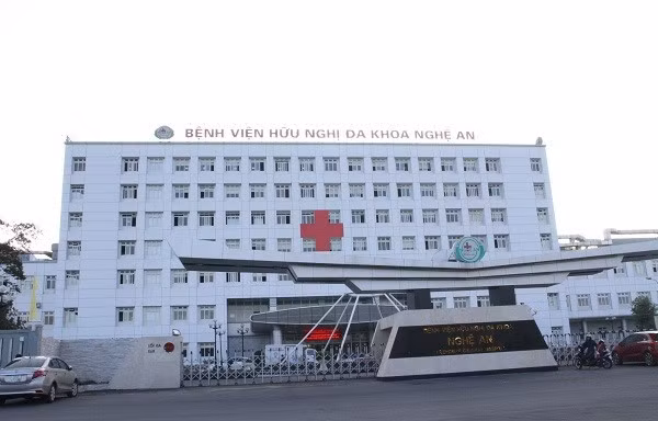 Bệnh viện lớn nhất Nghệ An xả thải ra môi trường vượt ngưỡng 
