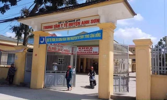 Niêm phong thuốc, vật tư phẫu thuật làm rõ sự cố y khoa khiến bé 3 tuổi tử vong