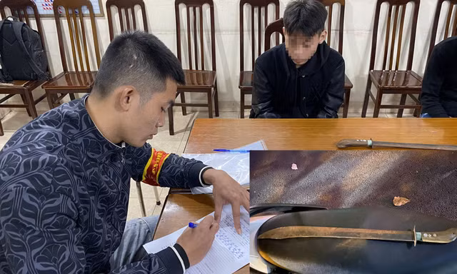 Chờ ngày hầu toà vì gây rối trật tự, thiếu niên tiếp tục mang kiếm ‘diễu phố’