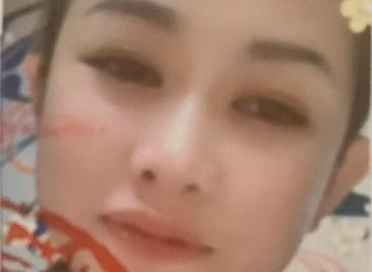 Truy nã ‘hot girl’ bán hai thiếu nữ vào quán karaoke làm nhân viên phục vụ