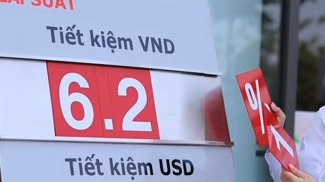 Lãi suất tiết kiệm tăng, sẽ biến động ra sao thời gian tới?