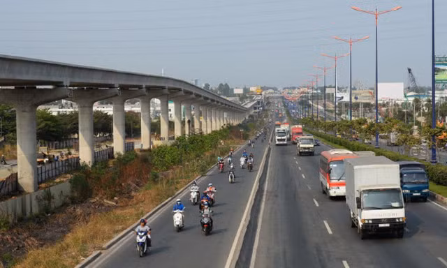 TPHCM tạm ứng hơn 2000 tỷ đồng cho tuyến metro số 1