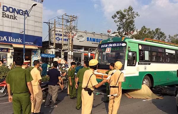 TPHCM ra quân ‘dẹp’ xe buýt hung thần trên đường phố