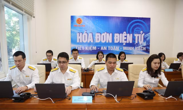 Ngành thuế soi chiếu tự động, ngăn gian lận hoá đơn điện tử (ảnh:TCT). 