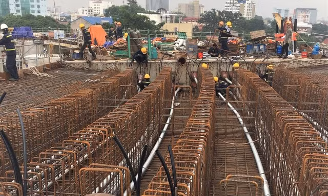 Đường hỏng không có tiền sửa, dự án khẩn cấp phải qua 'rừng' thủ tục 