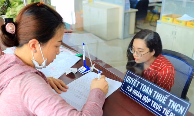 Sắp xếp lại cơ quan thuế: 'Người theo việc' 