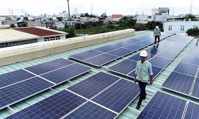 Bộ Công thương lên tiếng về trách nhiệm trong vi phạm lĩnh vực điện mặt trời. ảnh minh hoạ 