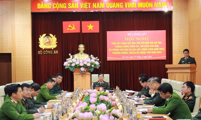 Kinh nghiệm của lực lượng công an trong tìm kiếm cứu nạn, phòng chống thiên tai