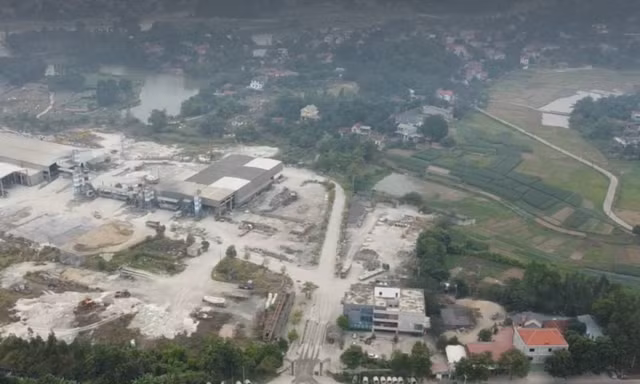 Công ty bê tông bị tố dùng bãi đất trống huy động tiền của nhà đầu tư