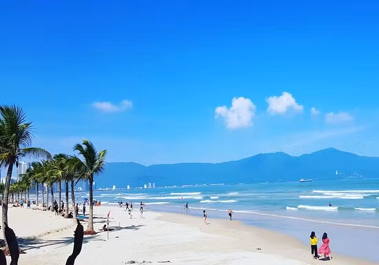Mỹ Khê lọt Top 10 bãi biển đẹp nhất châu Á