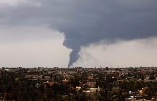 Benghazi chìm trong khói lửa