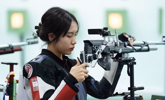 Lê Thị Mộng Tuyền và các đồng đội chưa thành công trong ngày thi đấu ra quân ở Asiad 19. 