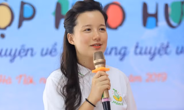 MC Minh Trang lại gây tranh cãi