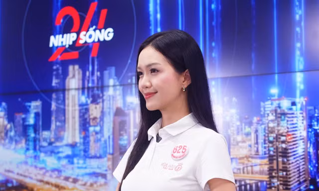 Thí sinh Hoa hậu Việt Nam trải nghiệm một ngày làm Biên tập viên