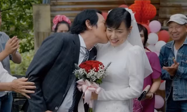 'Cuộc đời vẫn đẹp sao' tập cuối: Luyến (Thanh Hương) và Lưu (Hoàng Hải) có hai con