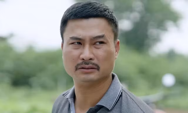 Duy Hưng rời đoàn làm phim