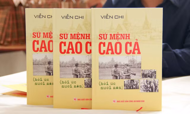 Hồi ký của thứ trưởng công an từng hỗ trợ Campuchia sau nạn diệt chủng