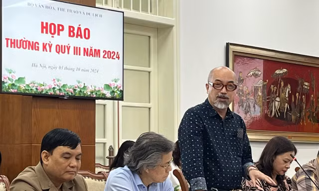 Lý do phim 'Bà già đi bụi' buộc phải qua đấu thầu