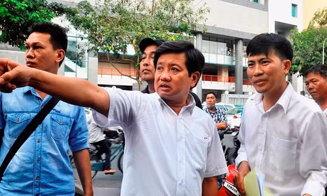 Ông Hải ra tay sau lá đơn từ chức: Xem xét đình chỉ 48 bãi xe “vua”
