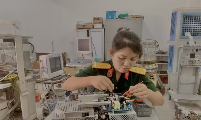 Nữ thiếu tá quân y nhiều sáng kiến