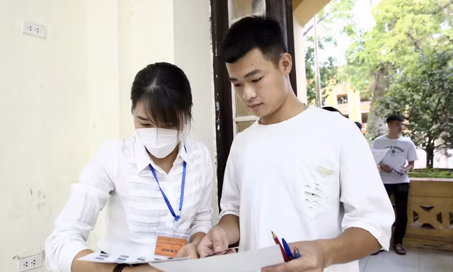 Nhiều ngành học 'khát' sinh viên 
