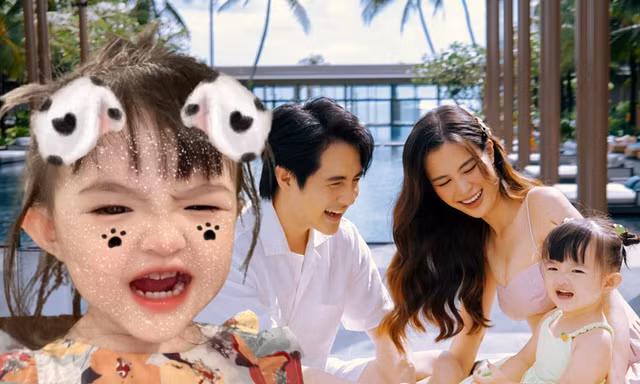 Bé Winnie thức đến tận 12 giờ khuya chờ Đông Nhi, biểu cảm nịnh mẹ nhận "bão like"