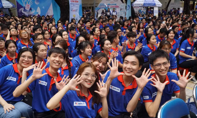 Hơn 7000 tình nguyện viên tại TP.HCM sẵn sàng cho kỳ thi tốt nghiệp THPT 2024