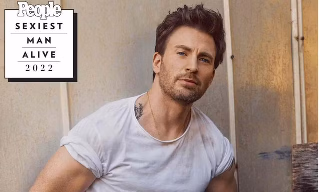 Được gọi là "Người đàn ông quyến rũ nhất năm 2022", Chris Evans phản ứng ra sao?
