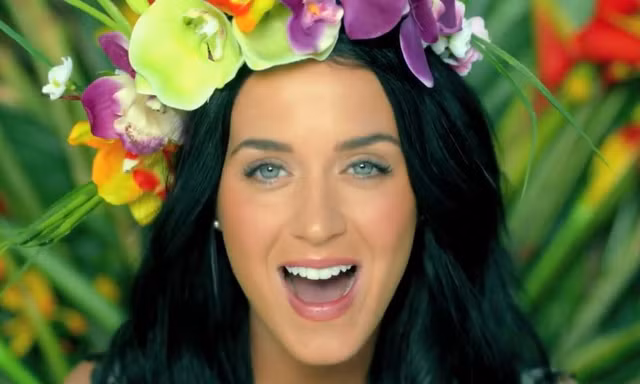 Katy Perry tạo nên kỷ lục mới với 2 MV cán mốc 4 tỷ lượt xem trên YouTube