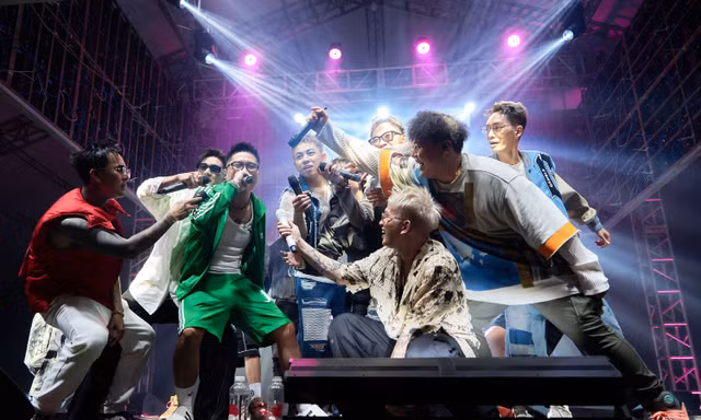 B Ray ẩn ý tiếp tục làm HLV Rap Việt mùa 4, khuấy đảo mini show cùng dàn học trò