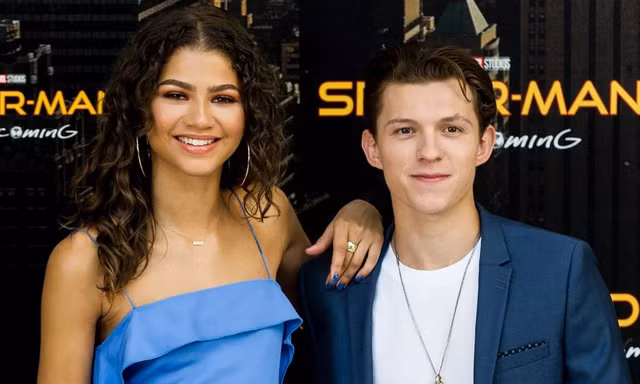 Tom Holland đính hôn với Zendaya, chính thức phá bỏ lời nguyền "ba đời nhà Nhện"