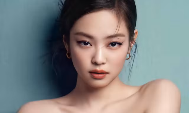 Jennie cứ mặc áo hở vai lại gây bão: Mọi nguyên nhân đều nằm ở đặc điểm cực phẩm này