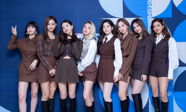 Cứ ngỡ Mina có chiếc mũi đẹp nhất nhóm TWICE, hóa ra “nhà vô địch” thuộc về người khác