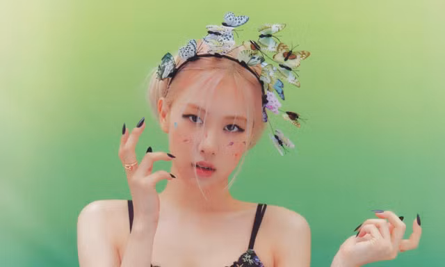 Vì đâu fan K-Pop cho rằng YG Ent mắc sai lầm trầm trọng khi cho Rosé solo theo cách này?