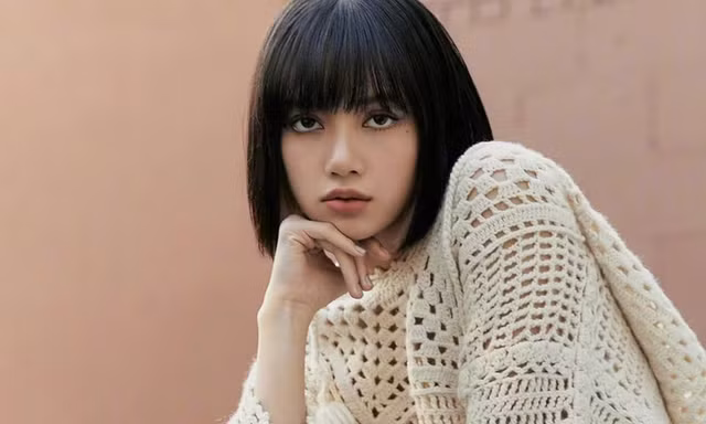 Không phải ảnh chụp BLACKPINK hay mèo cưng, Lisa thích nhất một bức hình chẳng ai ngờ đến