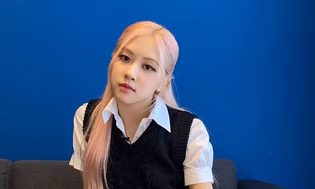Đến Rosé cũng như teen tụi mình, có ngày rơi vào cảnh tê tái cõi lòng vì mua đồ bị hớ