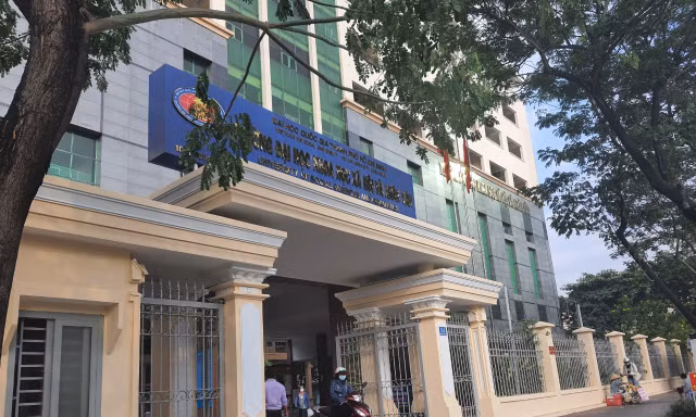 Trường ĐH ĐH KHXH&NV TPHCM nơi xảy ra vụ việc