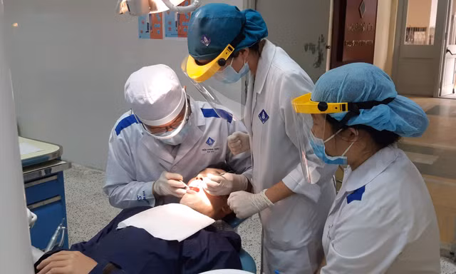 Điểm sàn Trường Đại học Y Dược TPHCM cao nhất 23 điểm