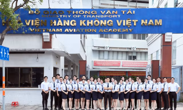 Học phí 'khủng' ở Học viện Hàng không Việt Nam, có ngành tới 80.000 USD/năm