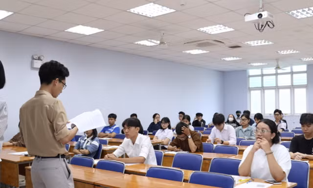 Thi đánh giá năng lực ĐHQG TPHCM: Có thí sinh chỉ đạt 40/1.200 điểm