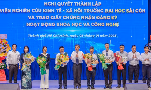 Ông Nguyễn Thành Phong làm Chủ tịch Hội đồng khoa học Viện nghiên cứu trường ĐH Sài Gòn 