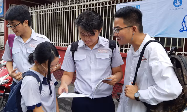 Điểm chuẩn Trường ĐH Công nghiệp Thực phẩm TPHCM, ĐH Nguyễn Tất Thành