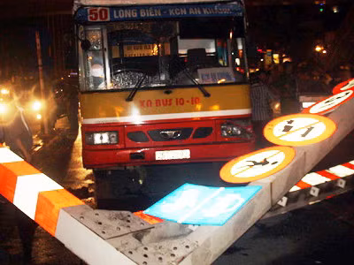 10 tỷ đồng 'sửa' cầu vượt nhẹ Láng Hạ