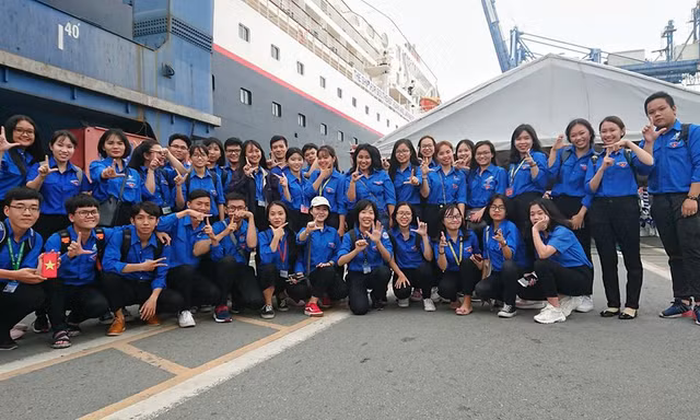 Sinh viên ứng xử thế nào trên mạng xã hội?