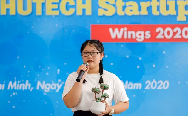 “Vườn sen đá” của Dung