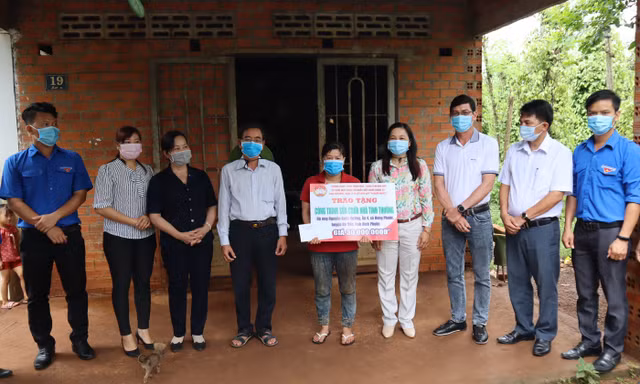 Ấm áp “Nghĩa tình biên giới” tại huyện Bù Đốp, tỉnh Bình Phước